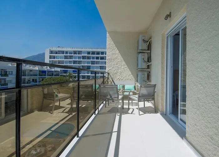 Schoene Mit Tollem Ausblick By Interhome マルベーリャ